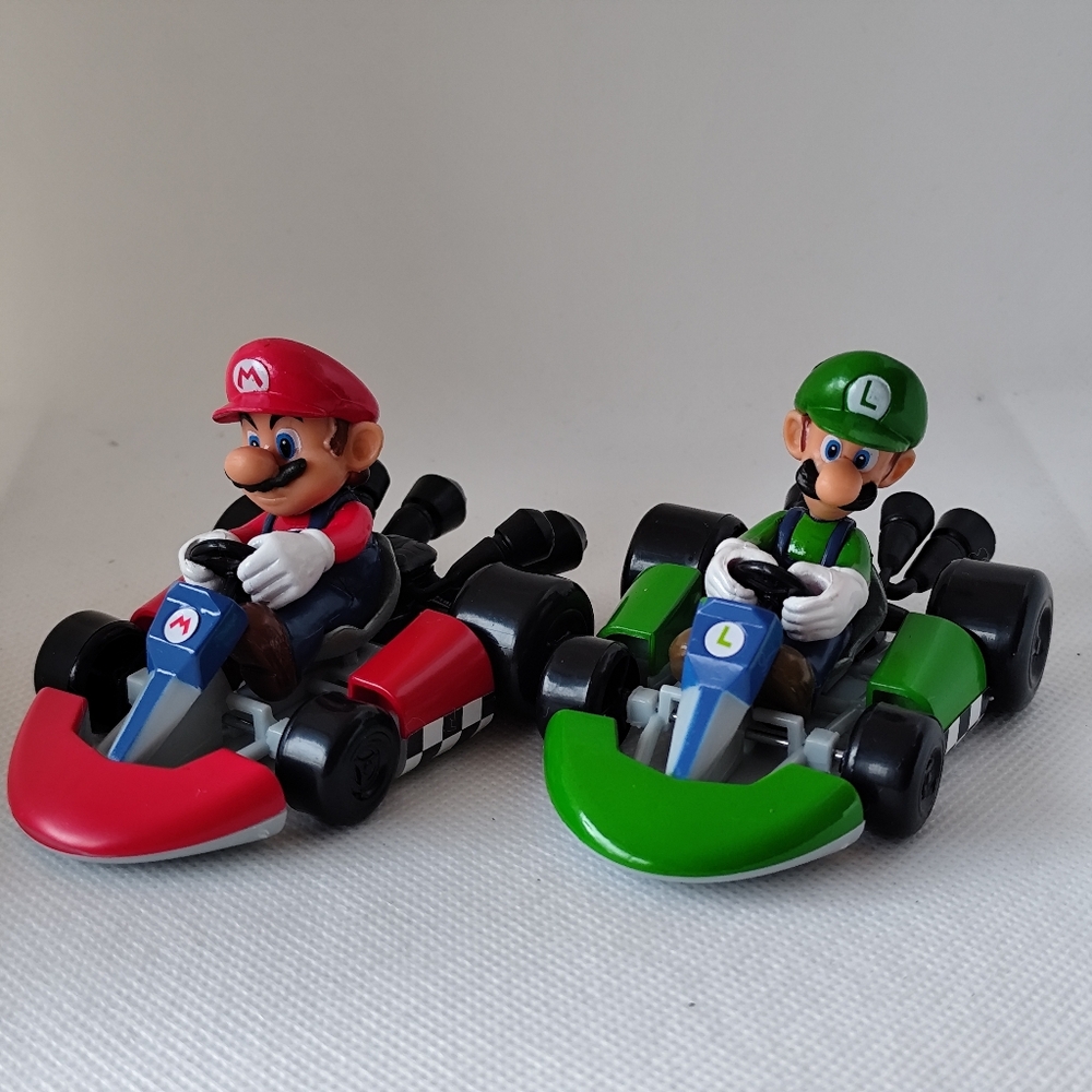 3/$25💙Mario Kart Mario & Luigi Cake Toppers Set of 2 Toy Figures